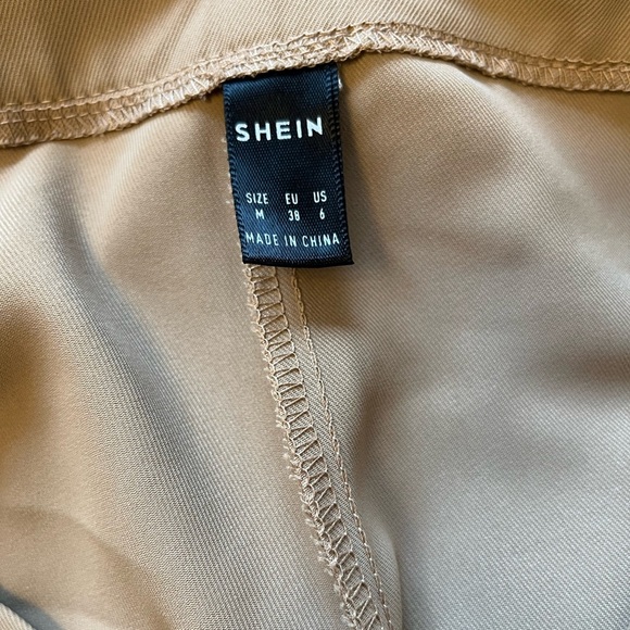 Shein woman Tan trousers Pants size medium - Picture 2 of 4